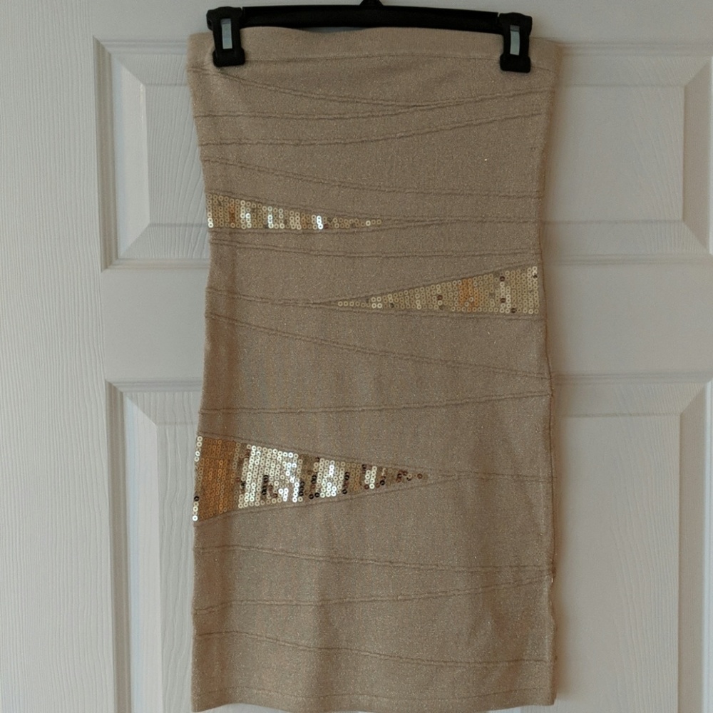 Strapless dress